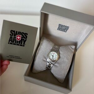 Vintage Swiss Army Watch - Perfect Condition